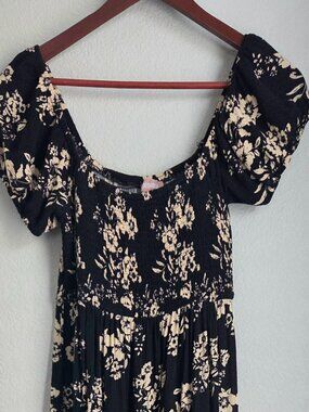 Faded Rose Black Floral Smocked Midi Dress M Cottagecore Puff Sleeve